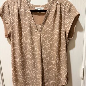 Sandy Lane Women's Tan Blouse